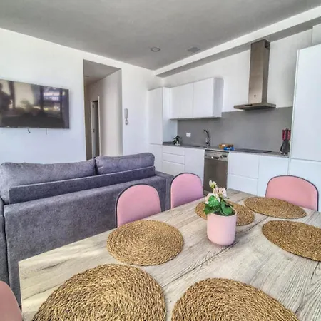 Apartment House In Palmas De Gran Canaria